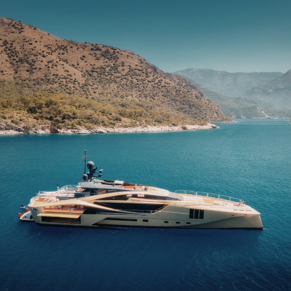 Luxury Yacht Charters in Greece